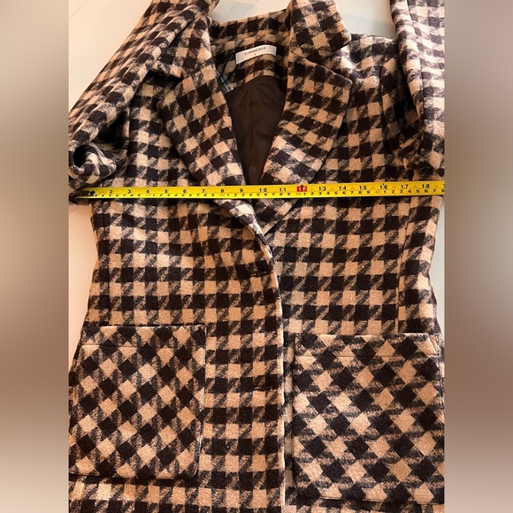 Houndstooth Blazer in Brown and Cream - Picture 9 of 12